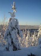 Maisemat Nakkosen päältä ovat varsin komeat, täällä sijaitsee myös nuotiopaikka - makkarat ja tulitikut mukaan!